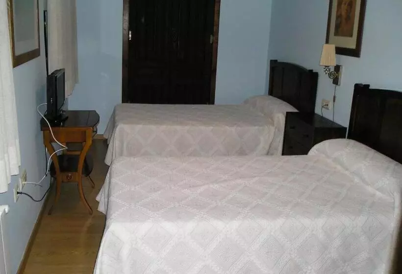 پانسیون Hostal Casa Museo La Pájara