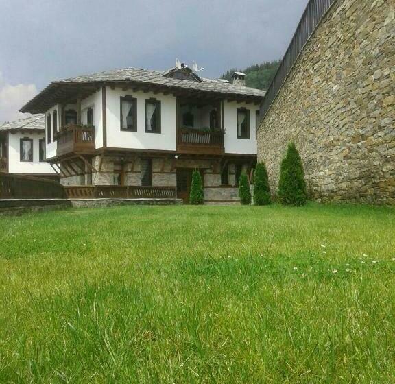 بنسيون Leshtenski Perli