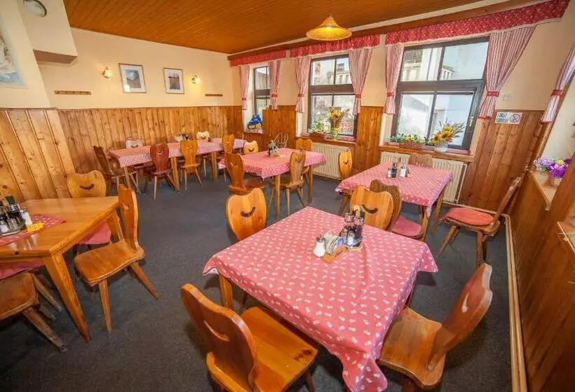 Majatalo Penzion Na Rozcestí