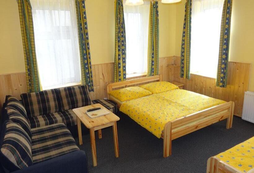 ペンション Penzion Na Rozcestí