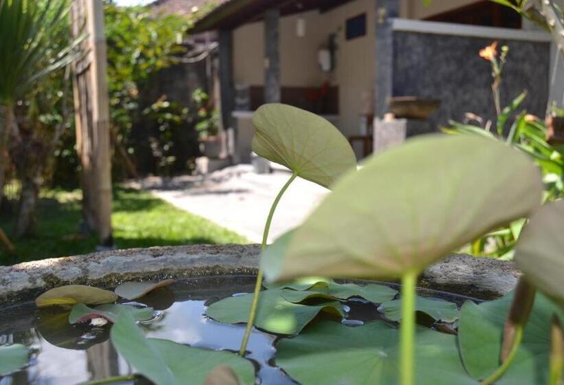 פנסיון Sakha House