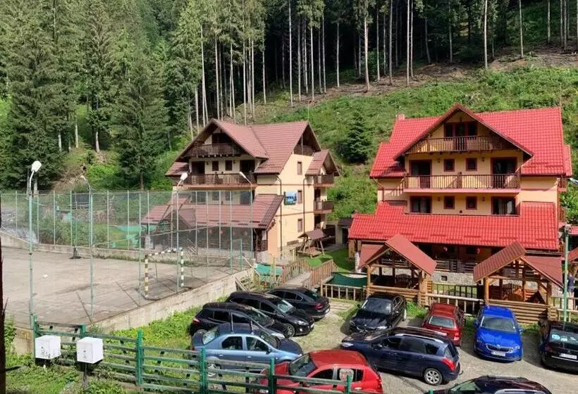 Pensiunea Valea Cascadelor