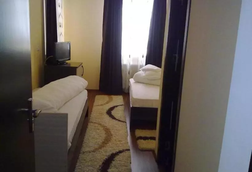 Pensiunea Valea Cascadelor