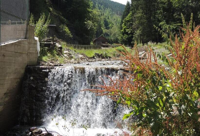 Pensiunea Valea Cascadelor