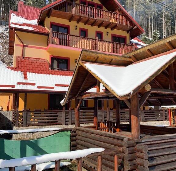 Pensiunea Valea Cascadelor