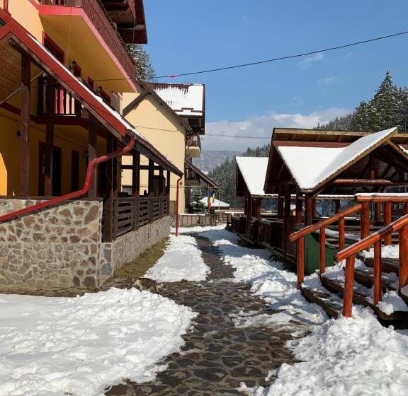 Pensiunea Valea Cascadelor