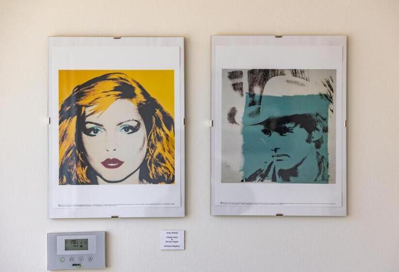 The Art House By Myhomeincomo