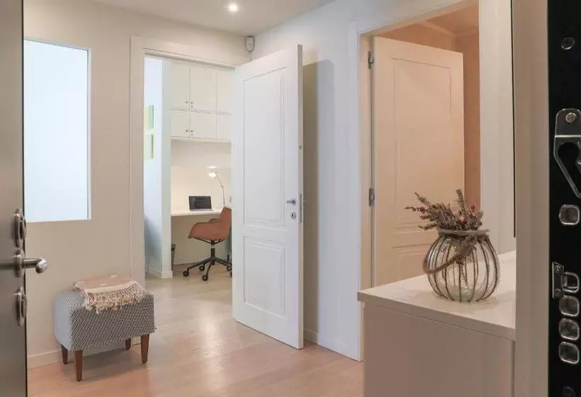 The Art House   By Myhomeincomo