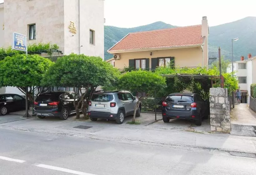 Apartments Kiki