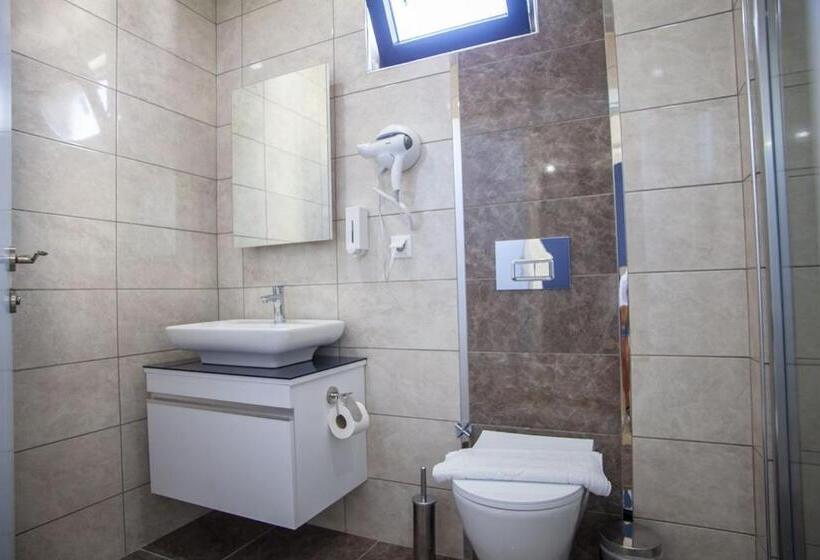 تختخواب و صبحانه Demyra Boutique