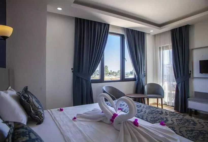 تختخواب و صبحانه Demyra Boutique