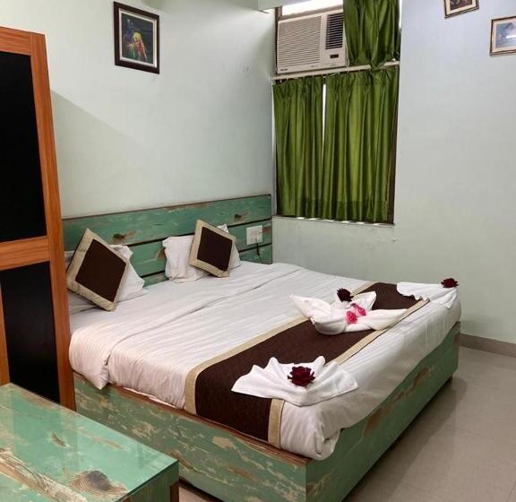 酒店 Oyo 82353 Stay