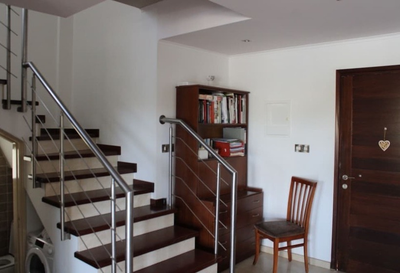 Immaculate 3 Bed House In Pentakomo