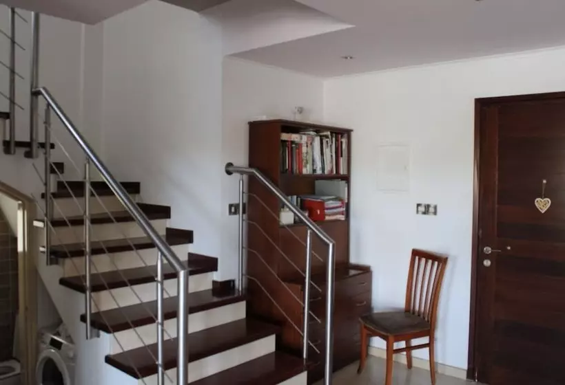 Immaculate 3 Bed House In Pentakomo