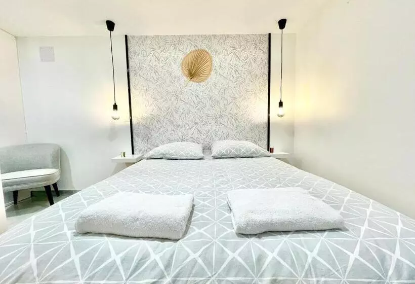Le Rosacker   Proche Centre Ville Et Gare   Terrasse   Parking Gratuit 2 Places   2 Chambres   2 Sal