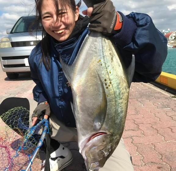 بنسيون ゲストハウス喜舎場