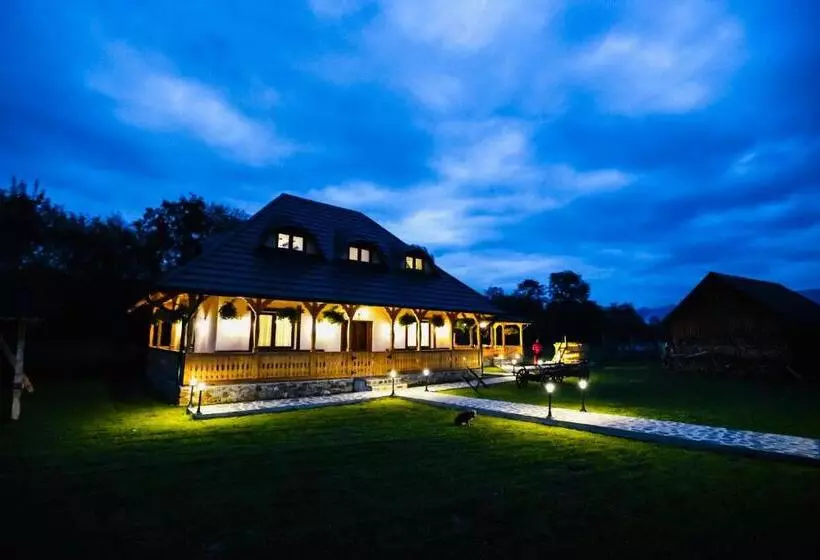ペンション Casa Moroșanului Vișeu De Sus