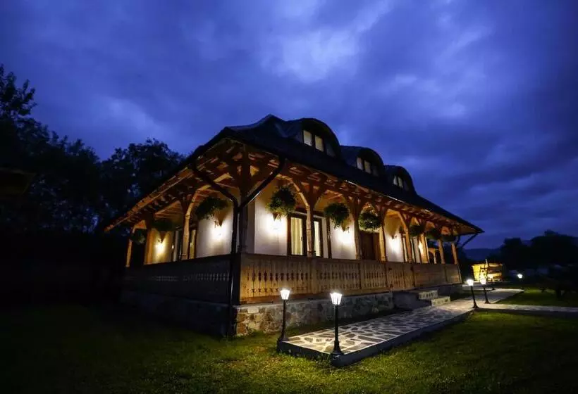 ペンション Casa Moroșanului Vișeu De Sus