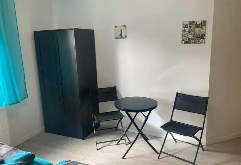 ペンション Eastside Apartment 5