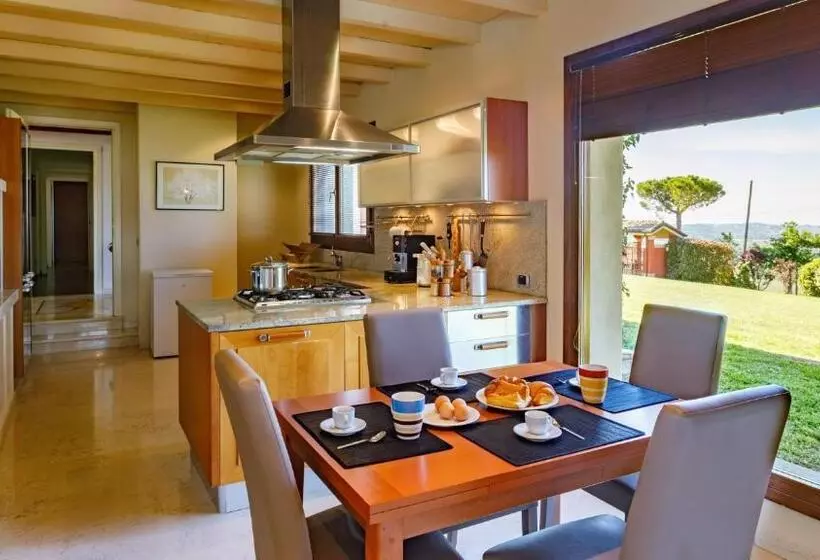 Villa California 6, Emma Villas