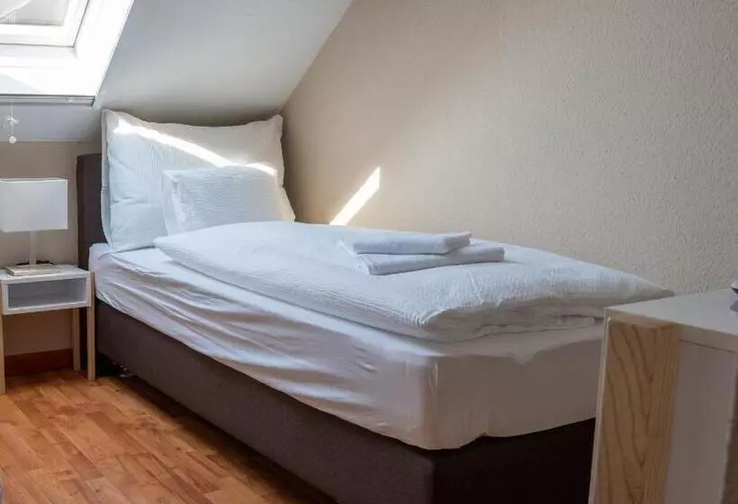 Aamiaismajoitus (B&B) Eprespark Panzió