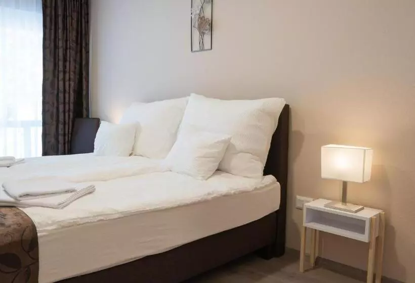 Aamiaismajoitus (B&B) Eprespark Panzió