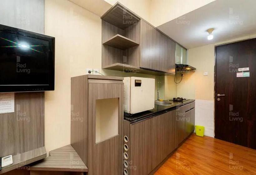 ホテル Redliving Apartemen Serpong Green View   Hapukh Room Tower B