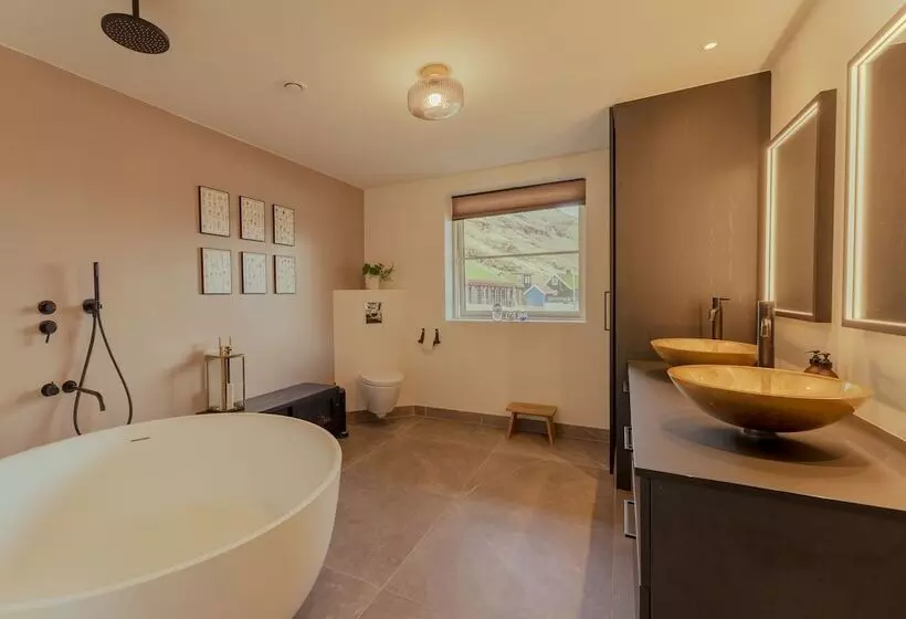 Luxurious & Unique Villa / Nature / Beach / Hiking