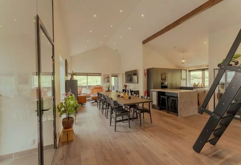 Luxurious & Unique Villa / Nature / Beach / Hiking