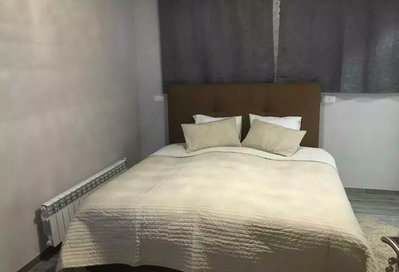 پانسیون Rooms & Apartments Banjac