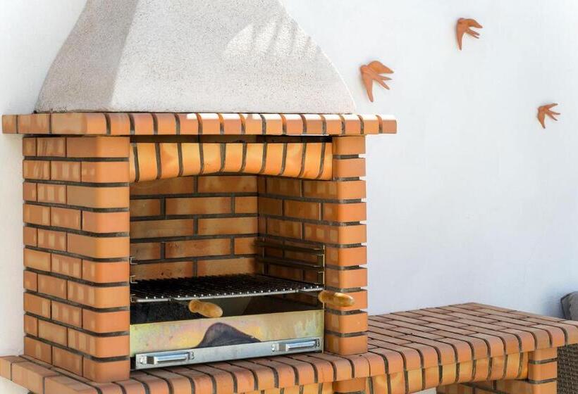 Villa Harpista In Guia By Ideal Homes