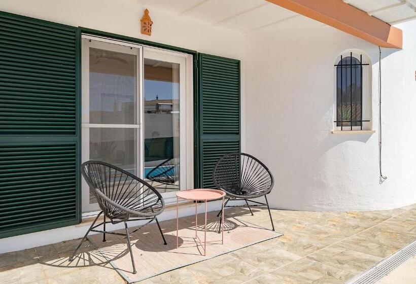 Villa Harpista In Guia By Ideal Homes