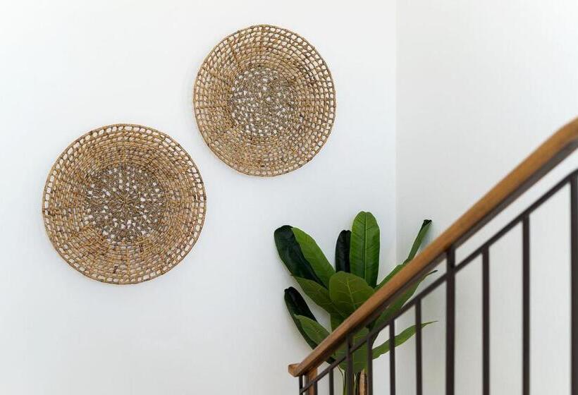 Villa Harpista In Guia By Ideal Homes