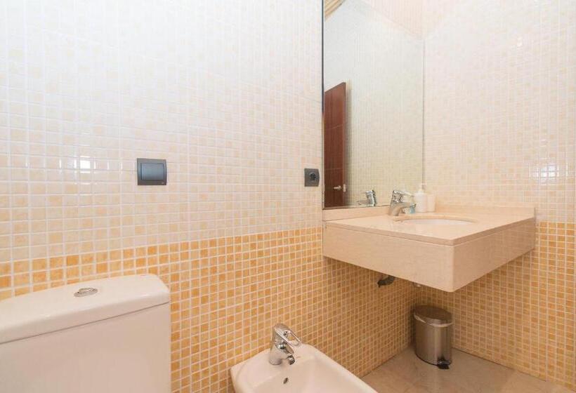 بنسيون Bet Apartments Canovas Rooms