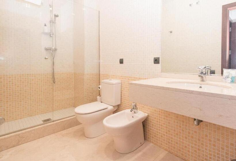 بنسيون Bet Apartments Canovas Rooms