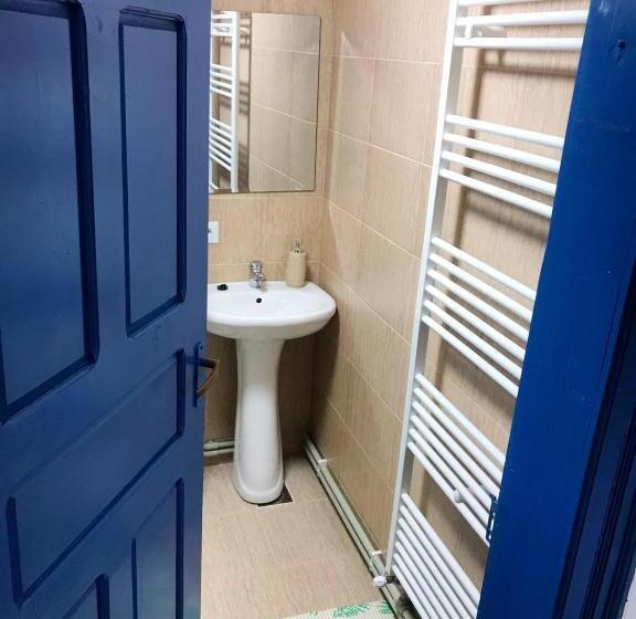 ペンション Căsuța Tivadar