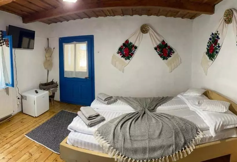 Majatalo Căsuța Tivadar