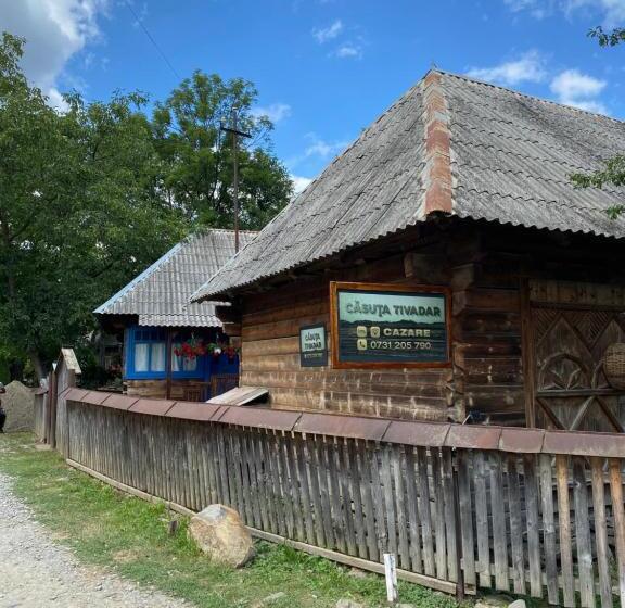 ペンション Căsuța Tivadar