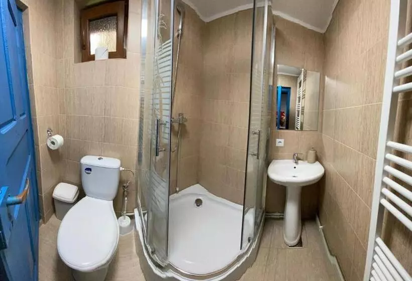 Majatalo Căsuța Tivadar