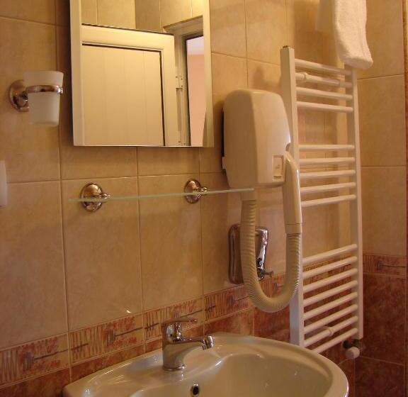 فندق спа хотел калифорния