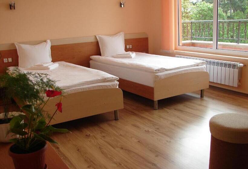 فندق спа хотел калифорния