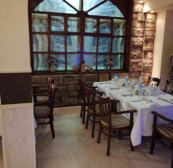 호텔 хотел ресторант тиролиа