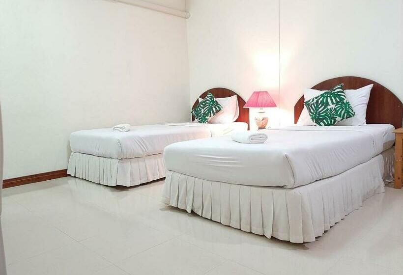 Hotel สตาร์ รีสอร์ท
