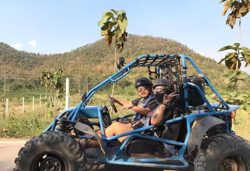 Hotelli Rimwang The River Life