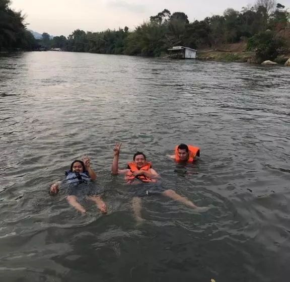 Hotelli Rimwang The River Life