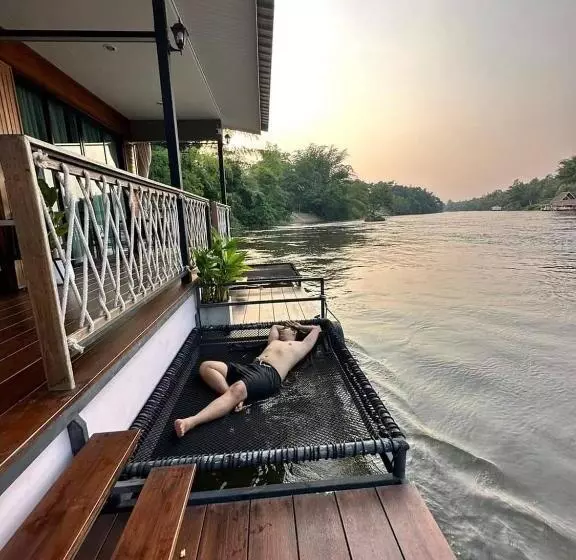 Hotelli Rimwang The River Life