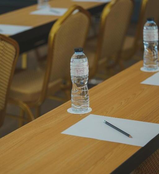 هتل The Cotton Tree Hometel