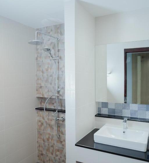 هتل The Cotton Tree Hometel