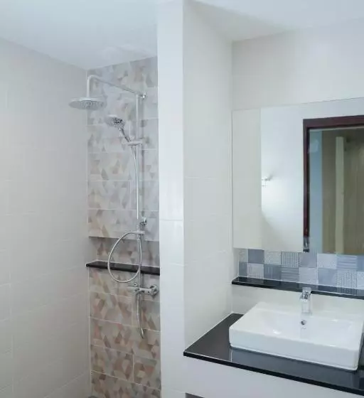 هتل The Cotton Tree Hometel