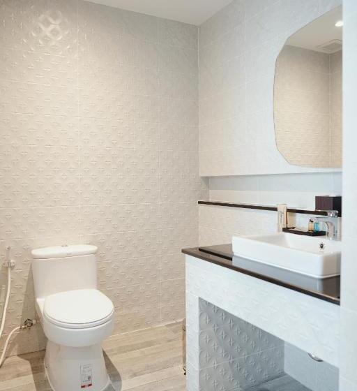 هتل The Cotton Tree Hometel